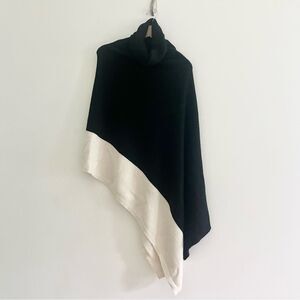 Nili Lotan 100% Cashmere Poncho Sweater Women’s Small 18-8 Assymetrical Shawl